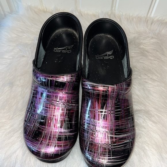 DANSKO leather clog shiny purple crosshatch Size 37 US 6.5 nursing comfort - Picture 3 of 14